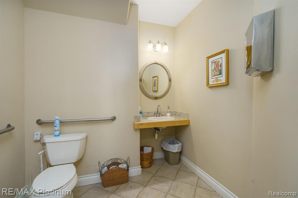 206 E Liberty Street Property Photo 22