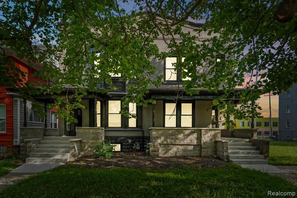 58 E Philadelphia Street Property Photo 1
