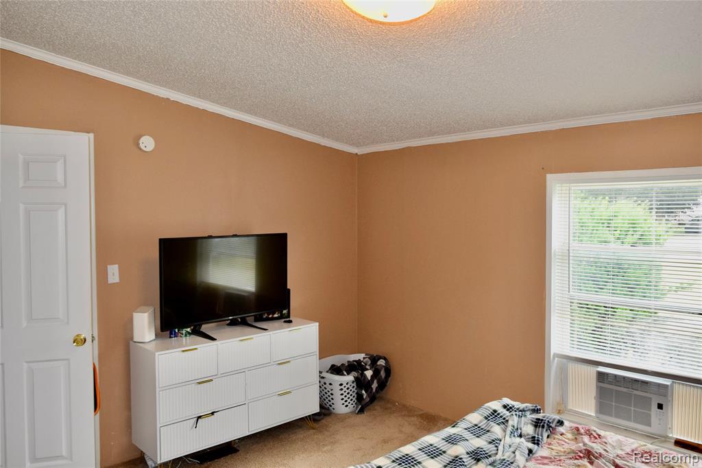 2140 S Dye Road Property Photo 8