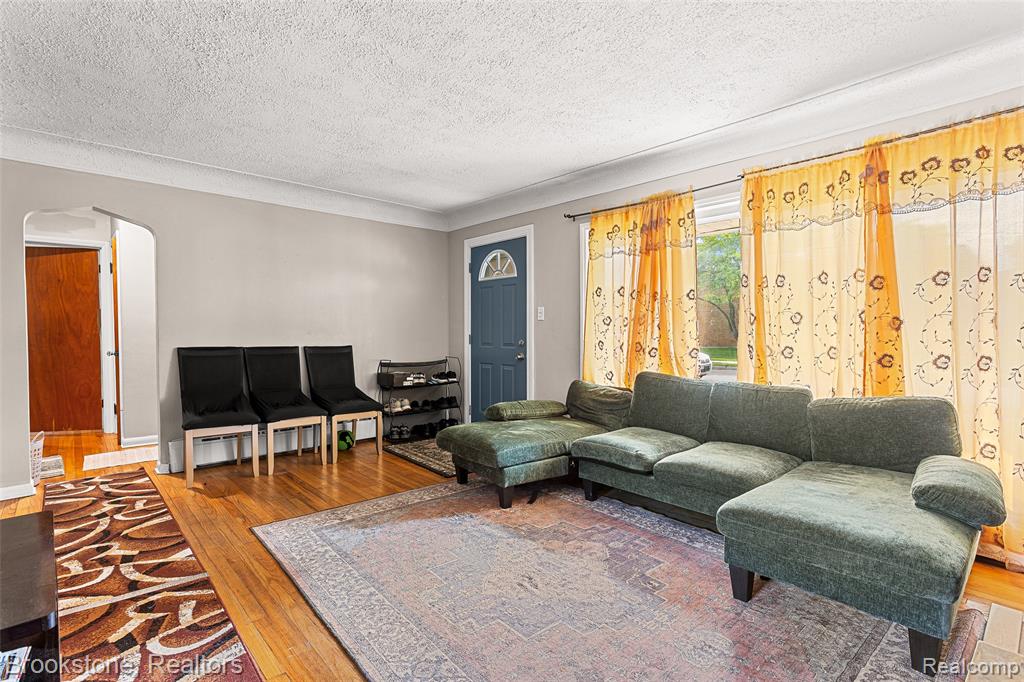 25141 Burt Property Photo 6