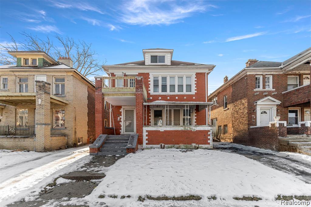 2015 Gladstone Street Property Photo 1