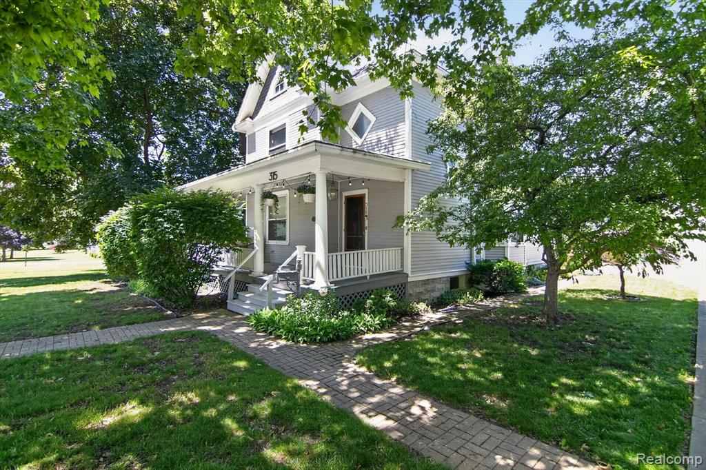 315 E Michigan Avenue Property Photo 3