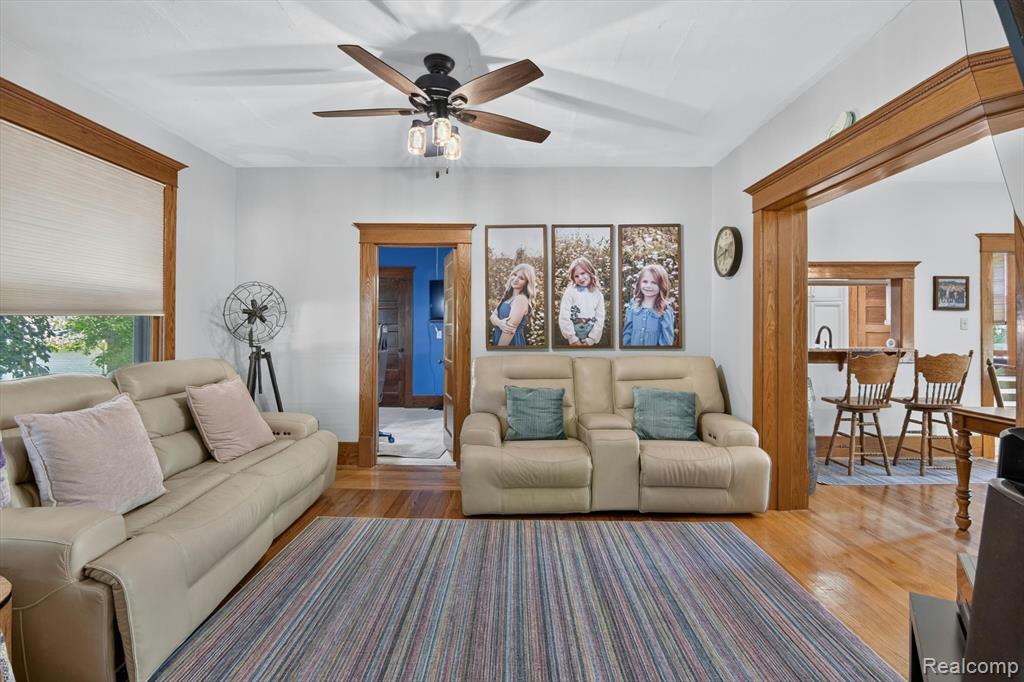 315 E Michigan Avenue Property Photo 11