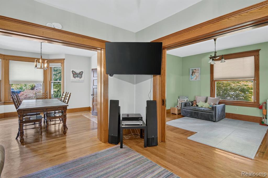 315 E Michigan Avenue Property Photo 13