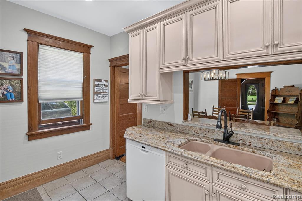 315 E Michigan Avenue Property Photo 19
