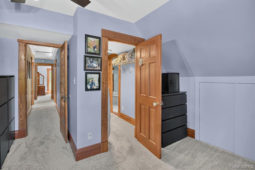 315 E Michigan Avenue Property Photo 33