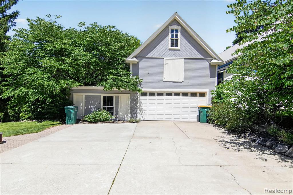 315 E Michigan Avenue Property Photo 47