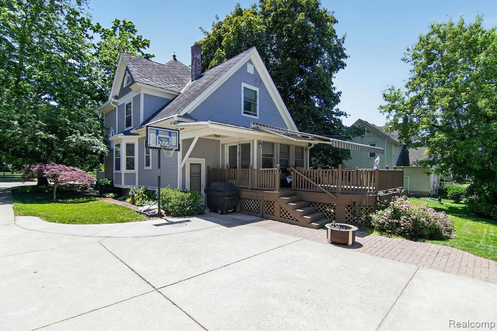 315 E Michigan Avenue Property Photo 48