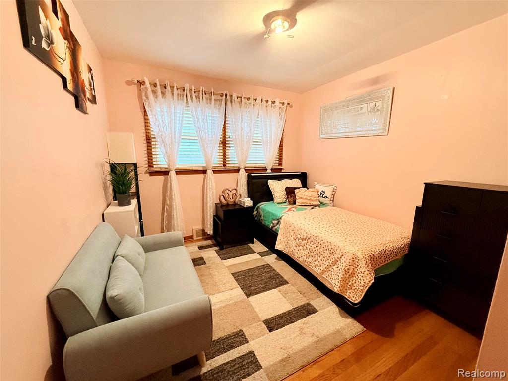 8152 Potomac Property Photo 9