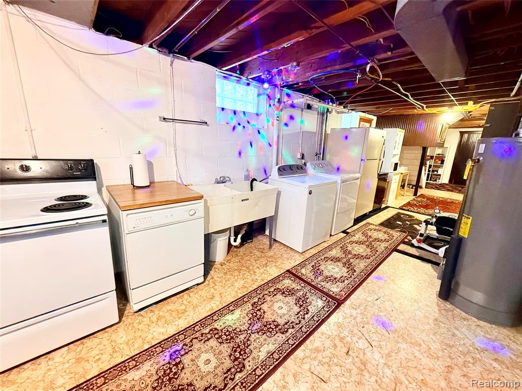8152 Potomac Property Photo 33