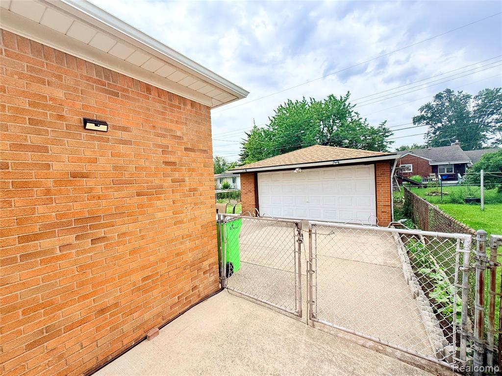8152 Potomac Property Photo 35