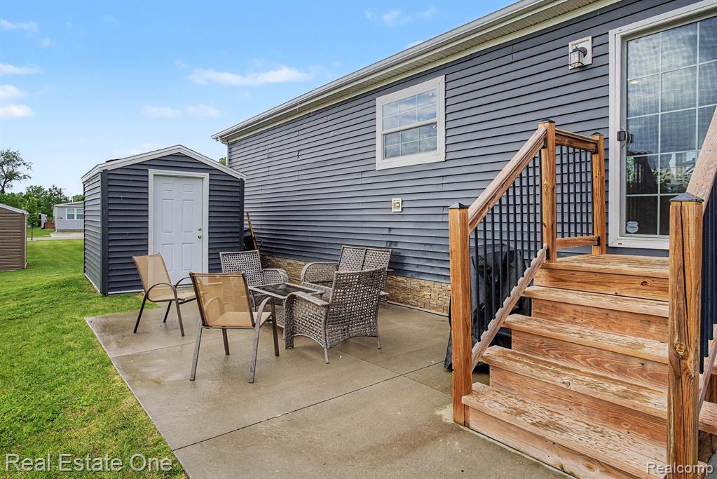 6435 Prince Blvd Property Photo 14