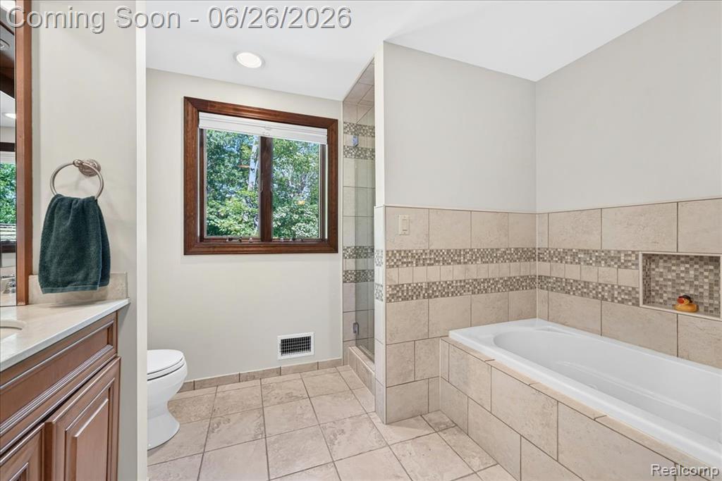 29498 E River Road Property Photo 34
