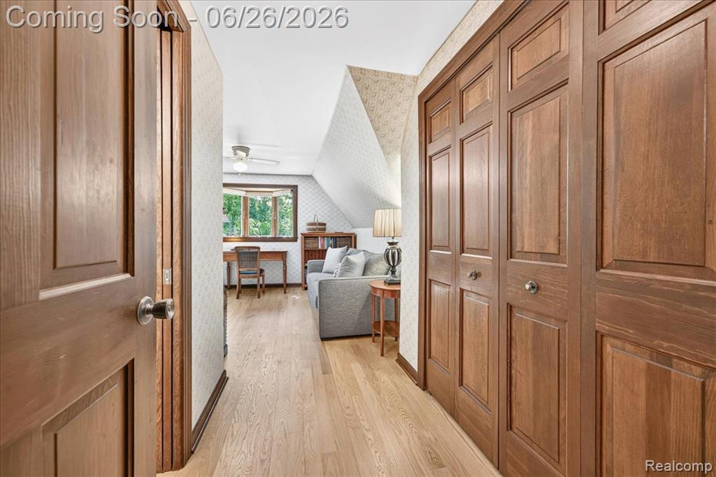29498 E River Road Property Photo 35