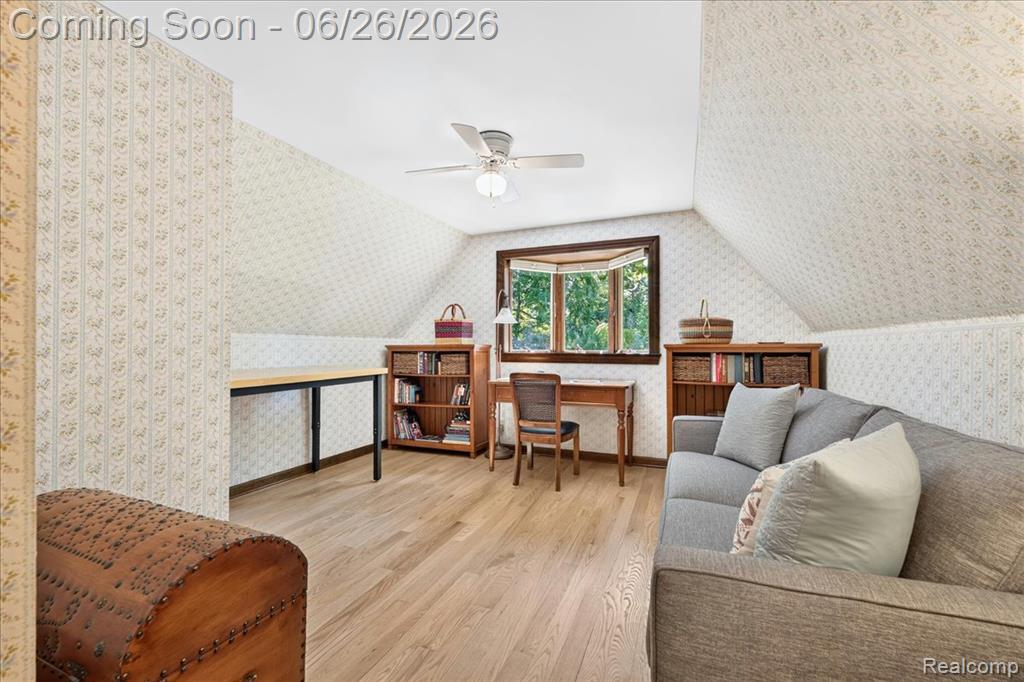 29498 E River Road Property Photo 36