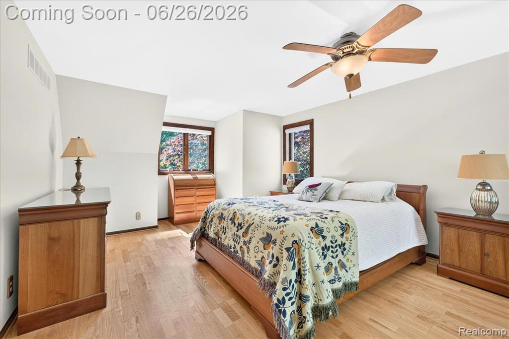 29498 E River Road Property Photo 39