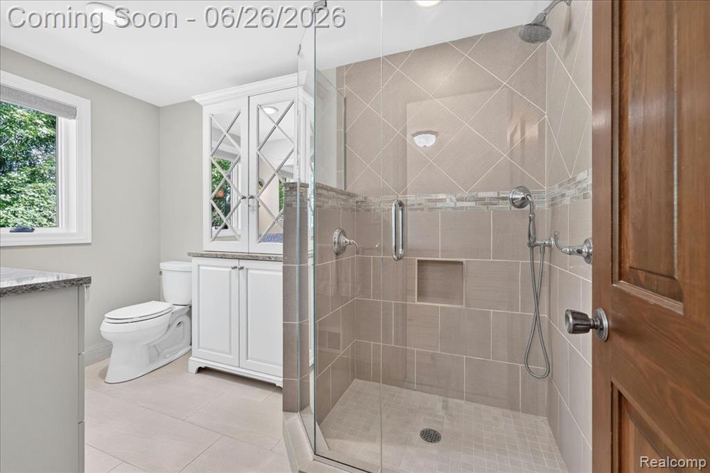 29498 E River Road Property Photo 41