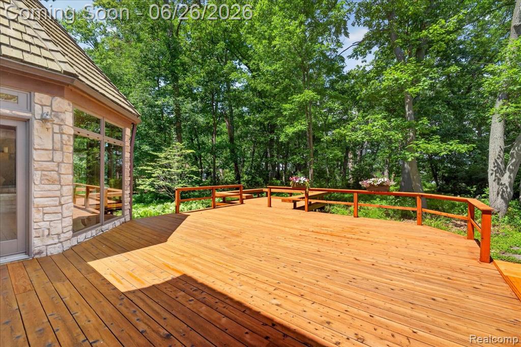 29498 E River Road Property Photo 47