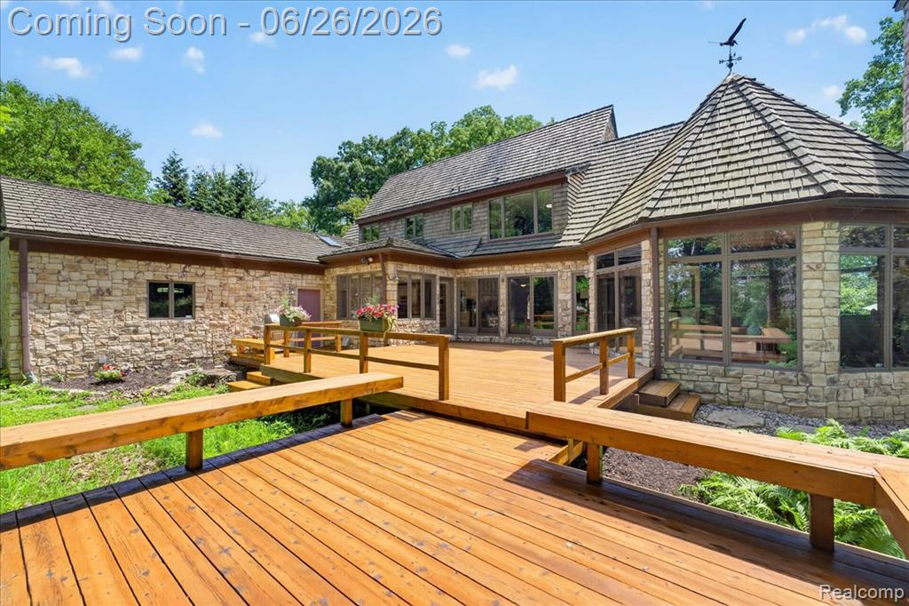 29498 E River Road Property Photo 48