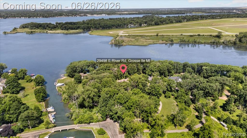 29498 E River Road Property Photo 54