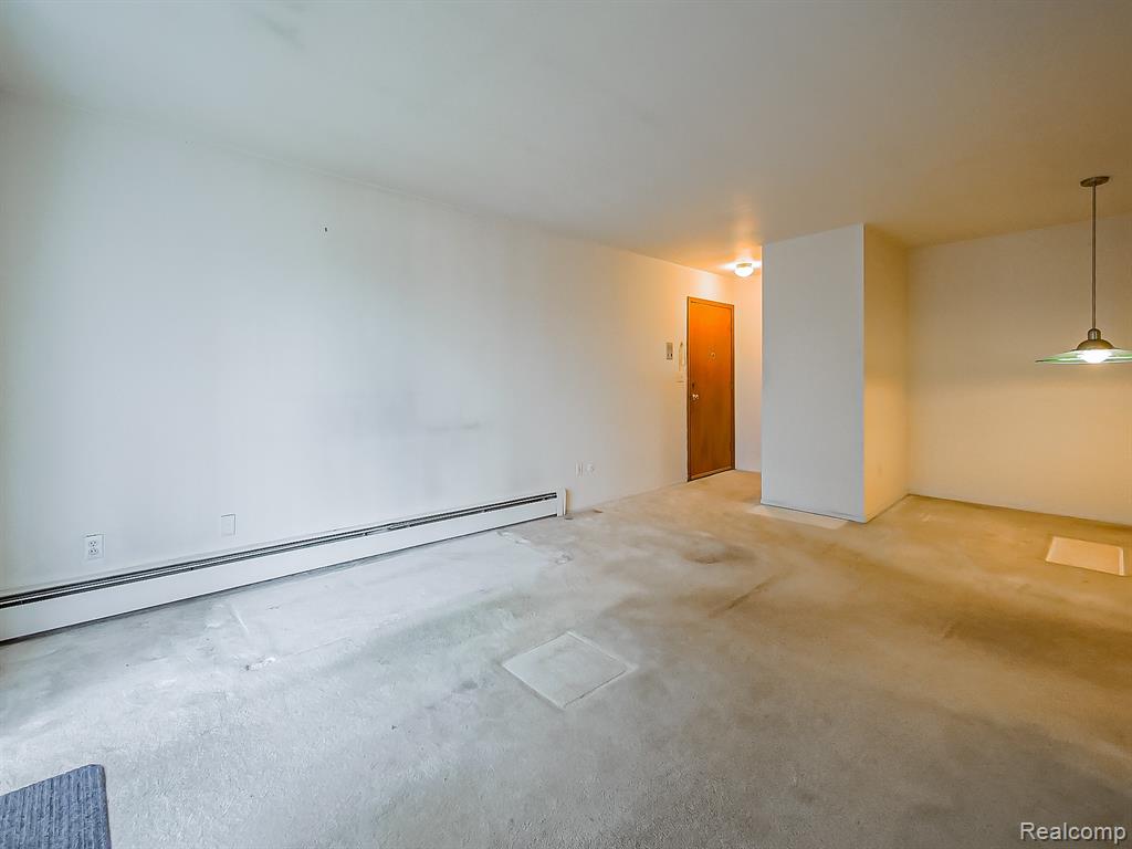 32125 Beaconsfield Street Property Photo 3