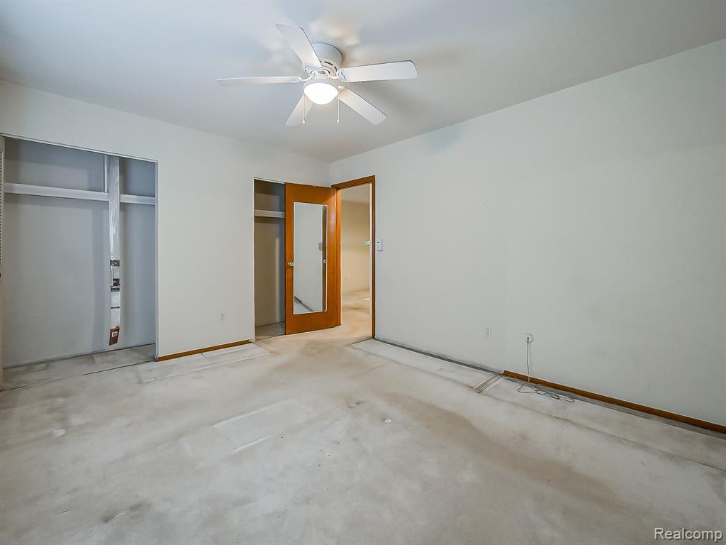 32125 Beaconsfield Street Property Photo 6