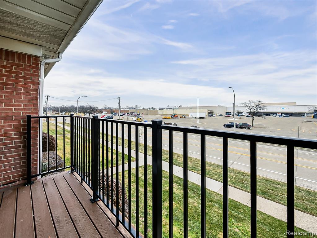32125 Beaconsfield Street Property Photo 10
