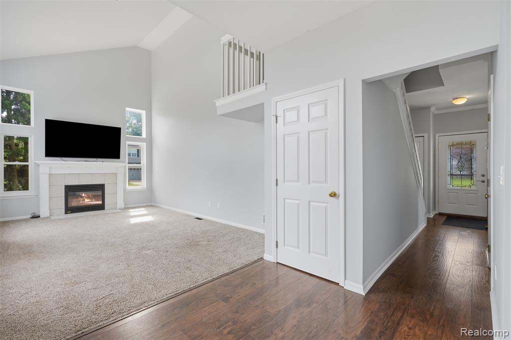 1099 Carriage Hill Drive Property Photo 13