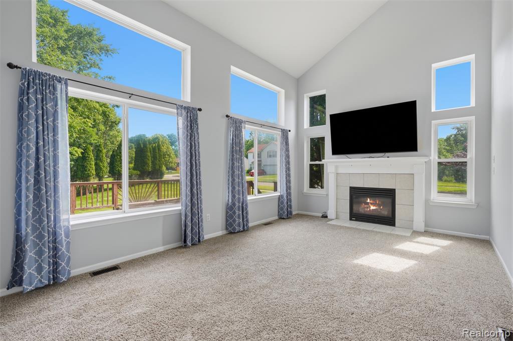 1099 Carriage Hill Drive Property Photo 15
