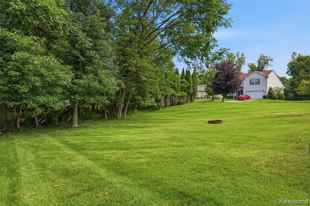 1099 Carriage Hill Drive Property Photo 36