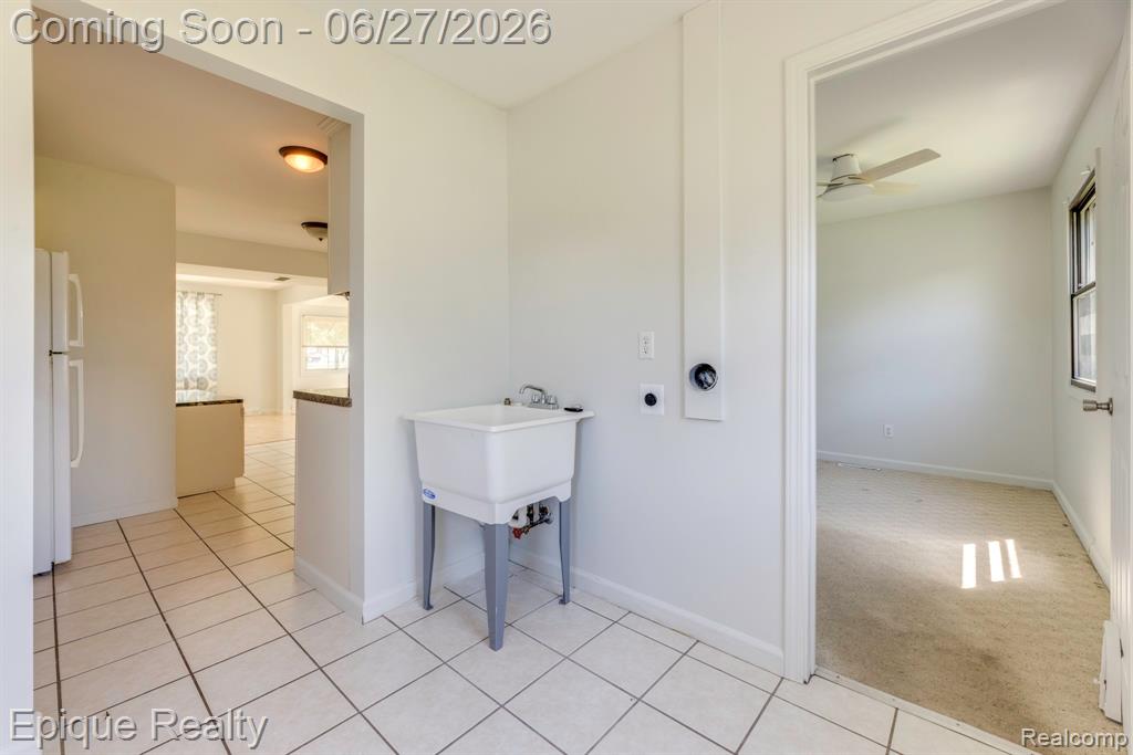 7520 Sunset Boulevard Property Photo 14