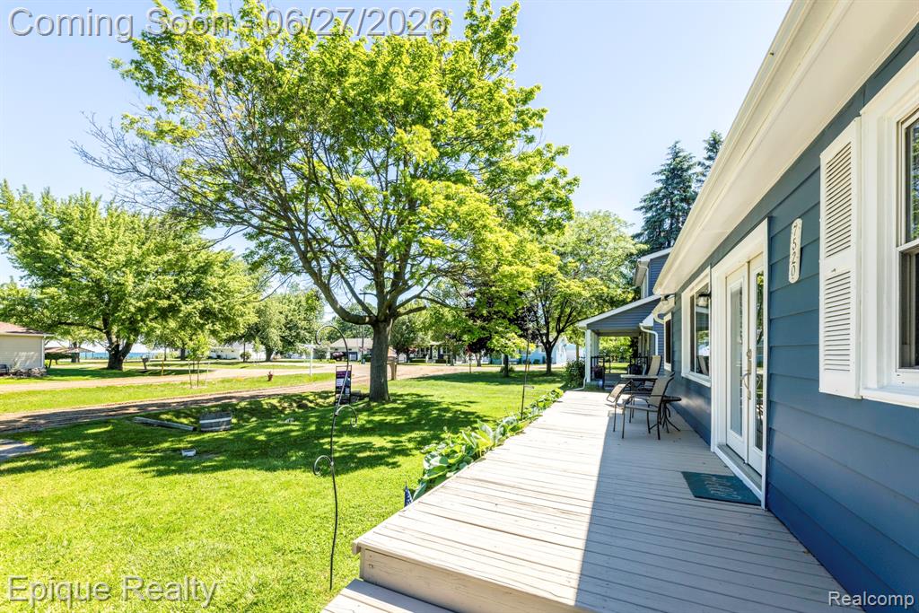 7520 Sunset Boulevard Property Photo 16
