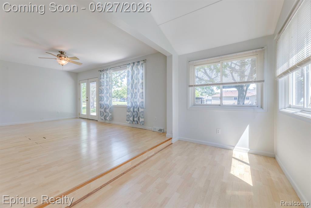 7520 Sunset Boulevard Property Photo 22
