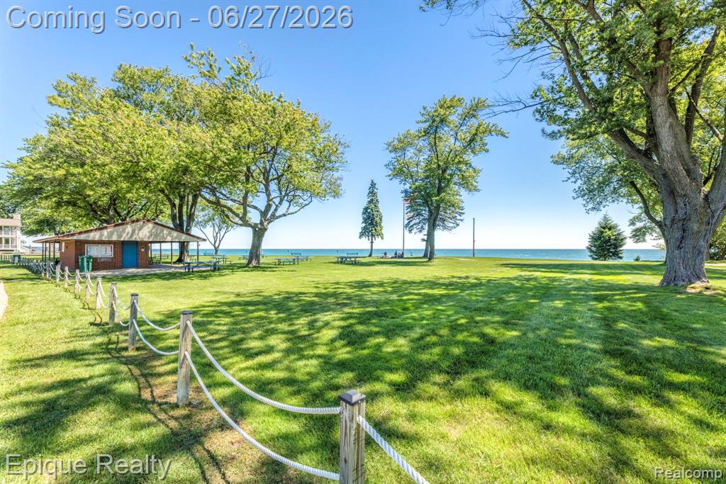 7520 Sunset Boulevard Property Photo 29