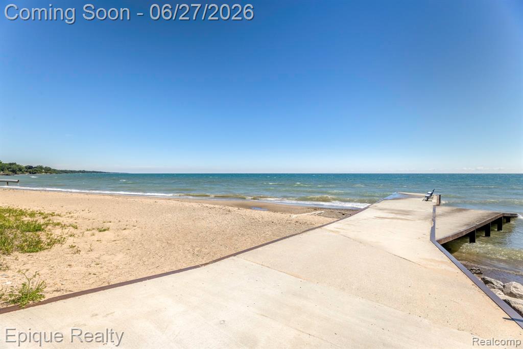 7520 Sunset Boulevard Property Photo 30