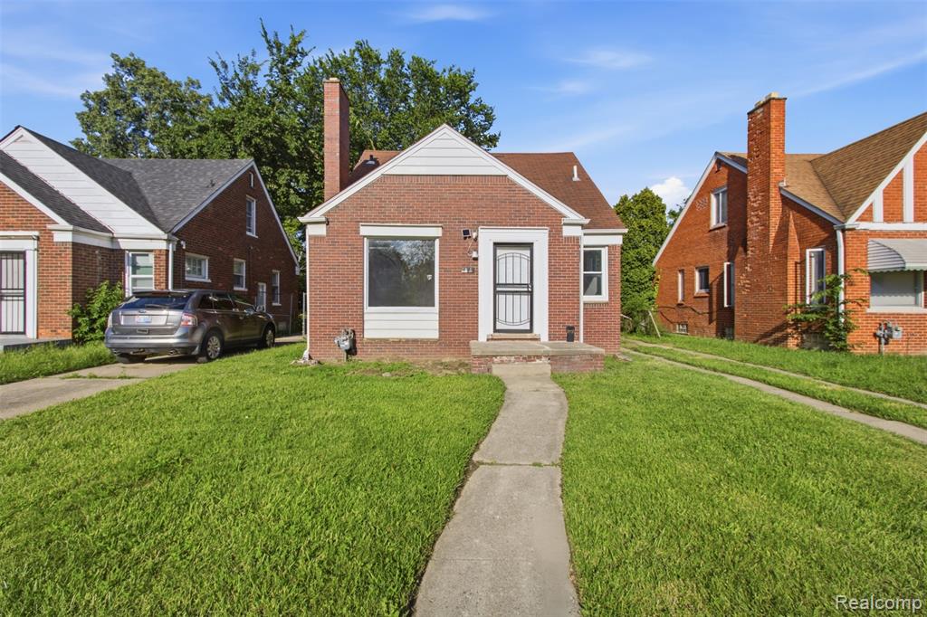 18636 Mark Twain Street Property Photo 1