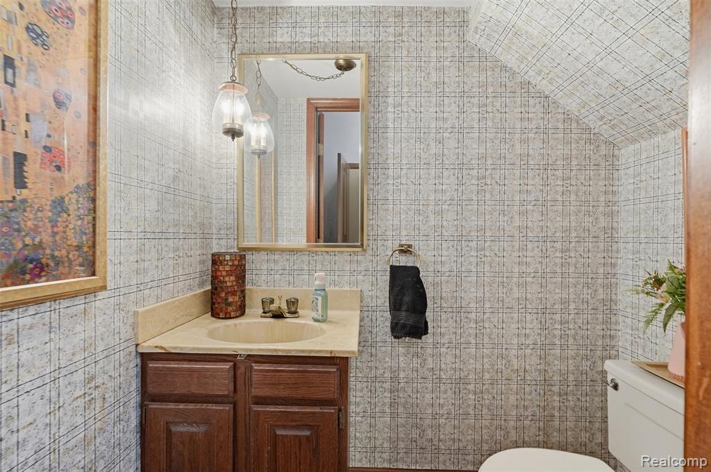 11034 Grand River Road Property Photo 10