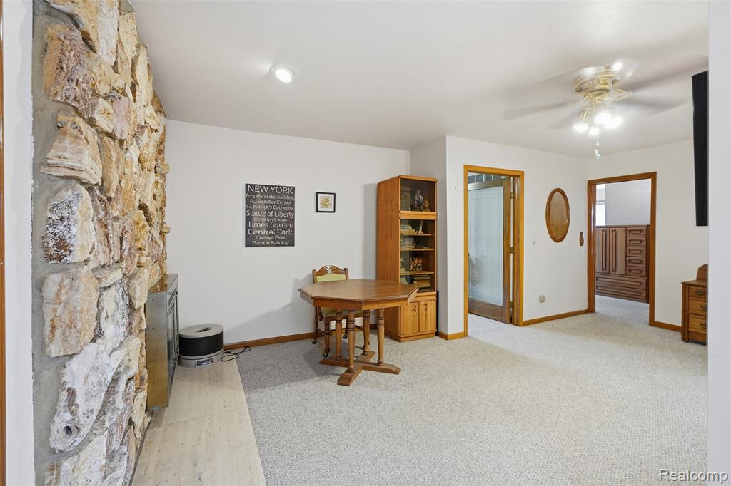 11034 Grand River Road Property Photo 27