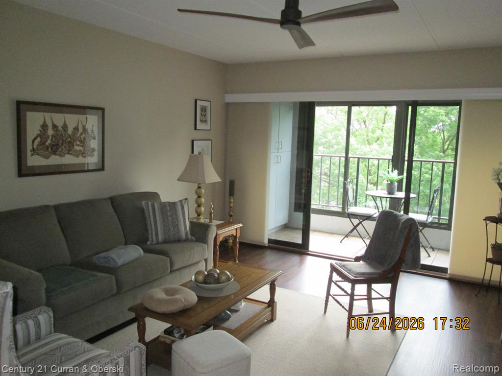 21800 Morley Avenue Property Photo 3