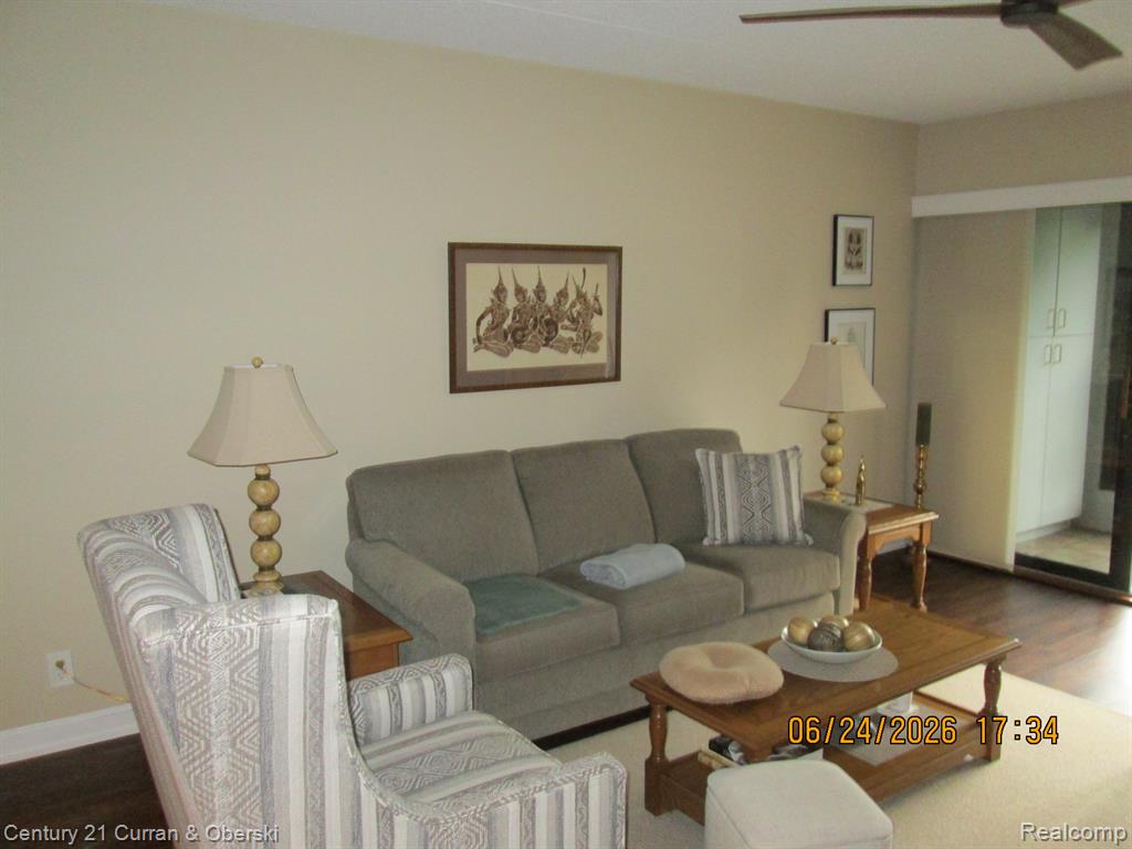 21800 Morley Avenue Property Photo 6