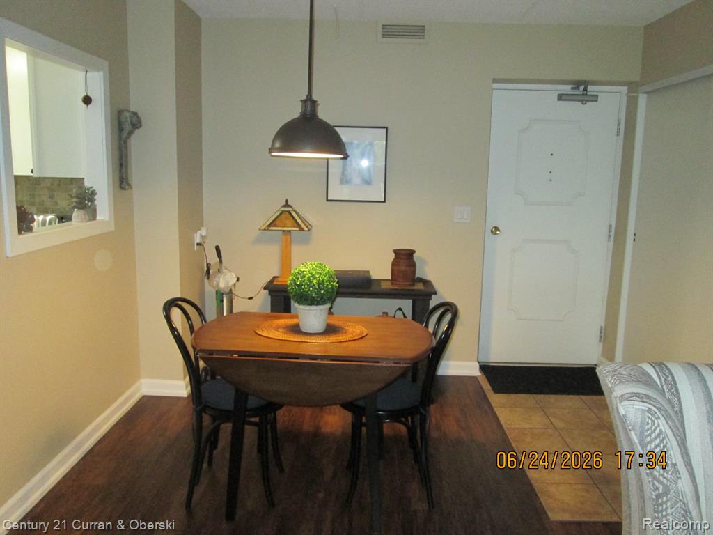 21800 Morley Avenue Property Photo 7