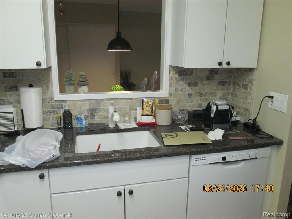 21800 Morley Avenue Property Photo 11