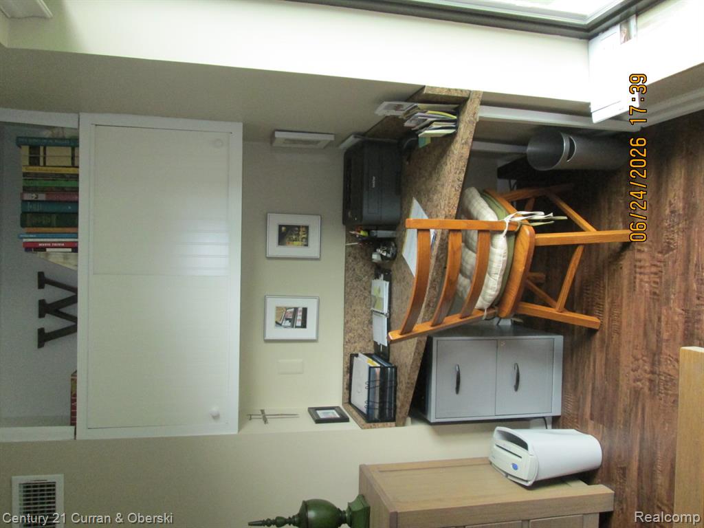 21800 Morley Avenue Property Photo 18