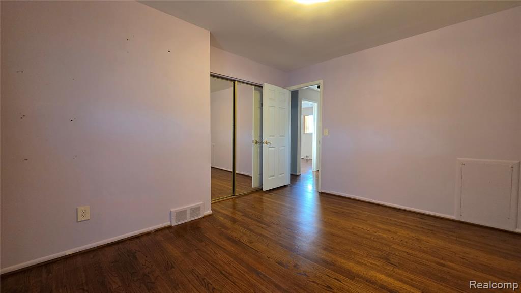 29120 Dover Avenue Property Photo 15