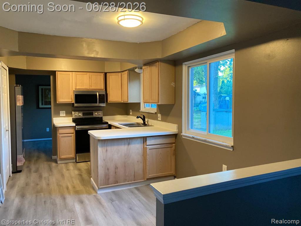 261 Charterhouse Drive Property Photo 2