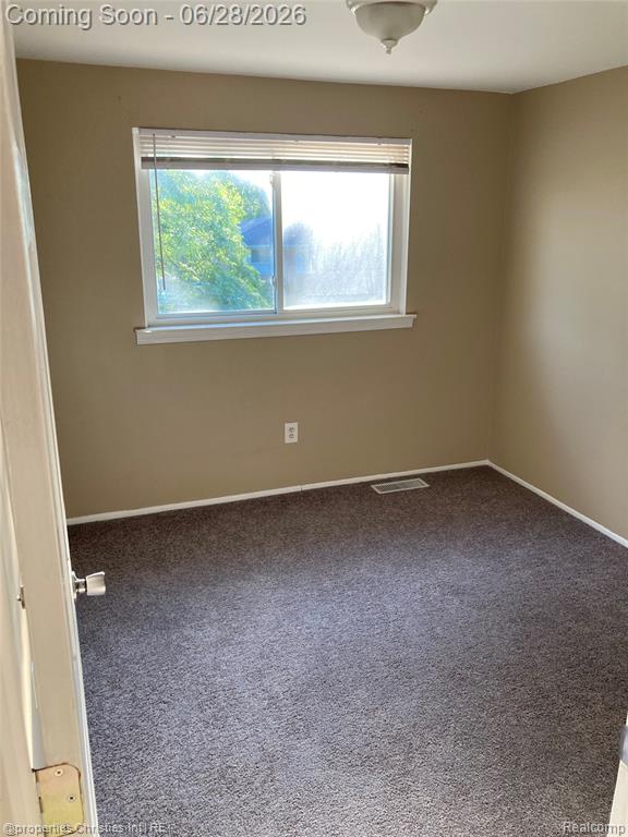 261 Charterhouse Drive Property Photo 11