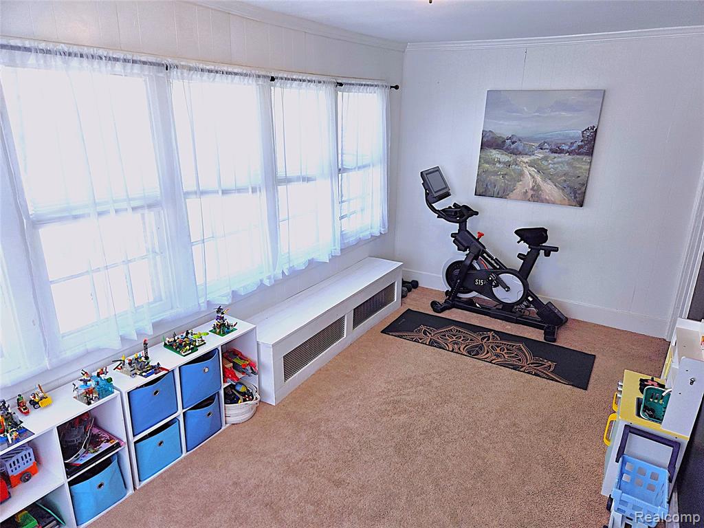 205 E Iroquois Road Property Photo 11