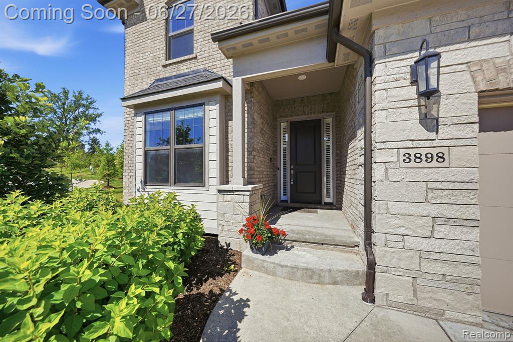3898 Albatross Court Property Photo 6