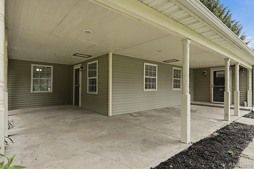 8573 W Lovejoy Road Property Photo 3