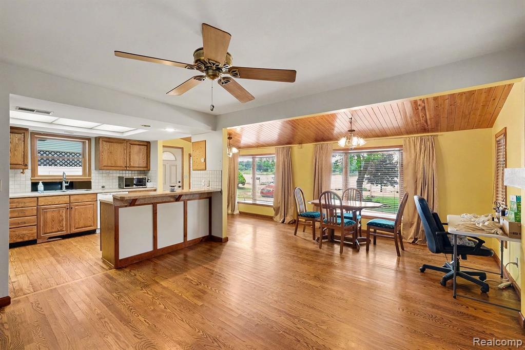 16059 Murray Rd Property Photo 8